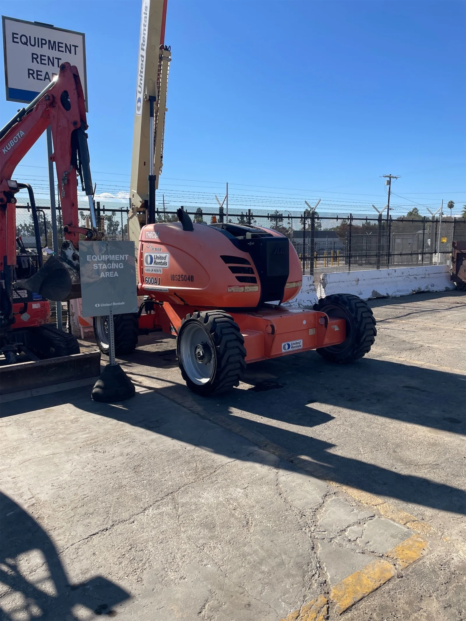 2016 JLG 600AJ Articulating