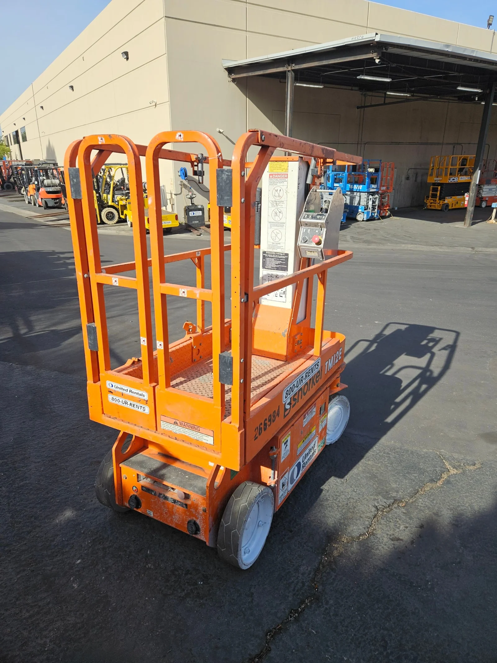2020 Snorkel TM12E Self-Propelled One-Person
