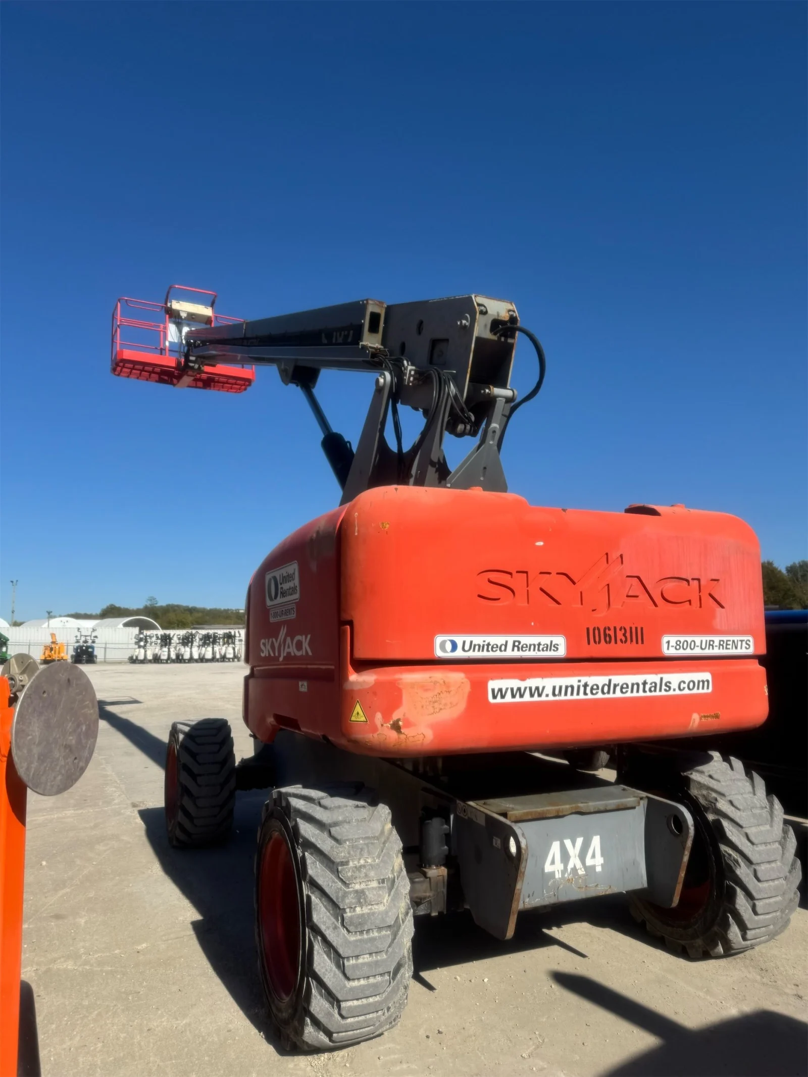 2017 Skyjack SJ82T