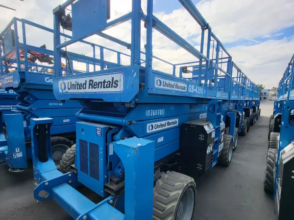 2018 Genie GS-4390-RT-Rough-Terrain