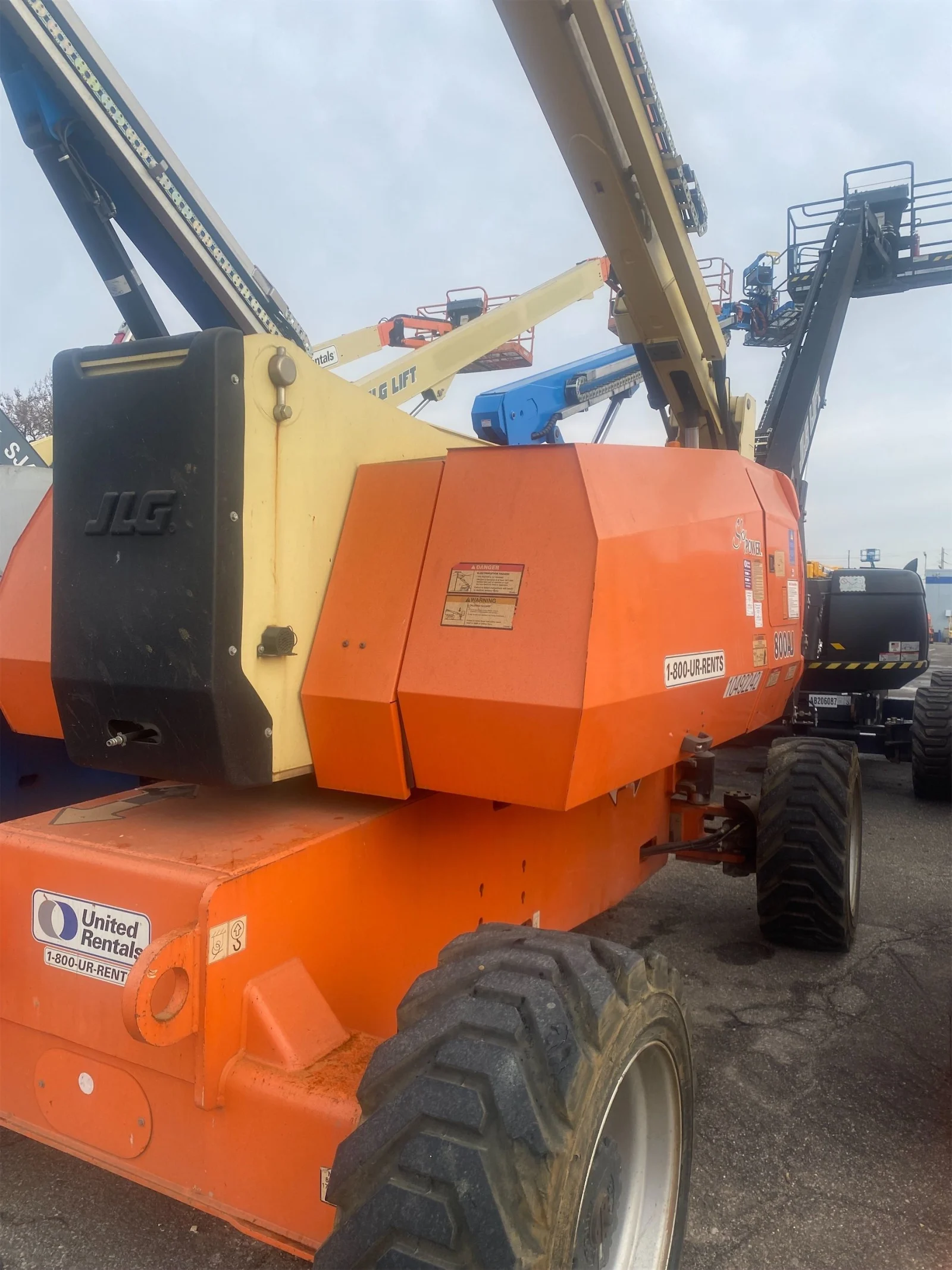 2016 JLG 800AJ Articulating