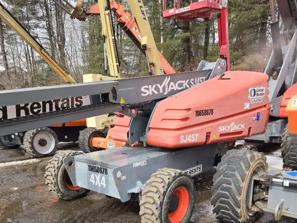 2017 Skyjack SJ45T