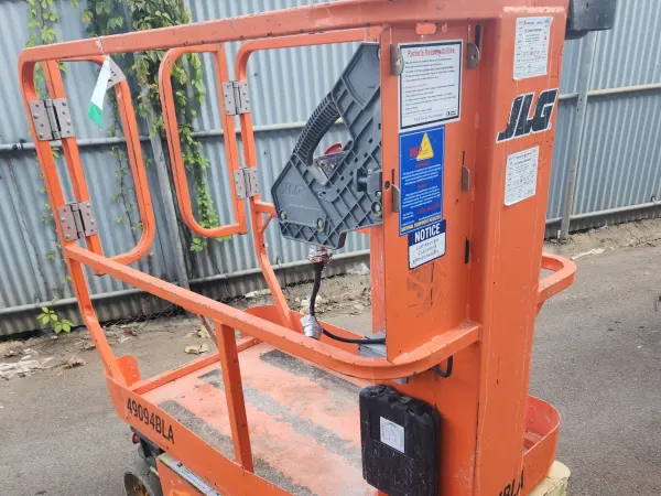 2017 JLG 1230ES Self-Propelled One-Person