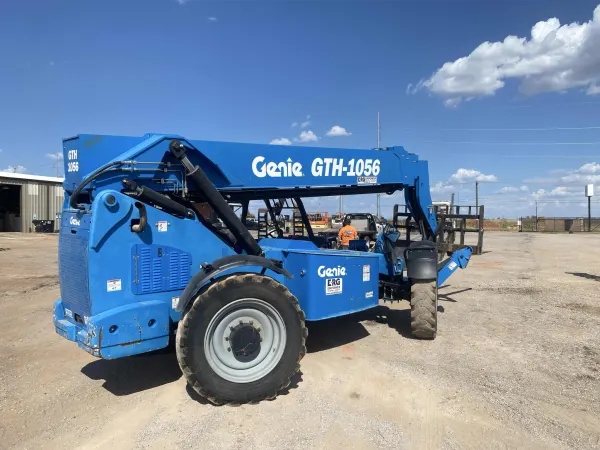 2017 Genie GTH-1056