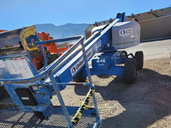 2017 Genie S-40