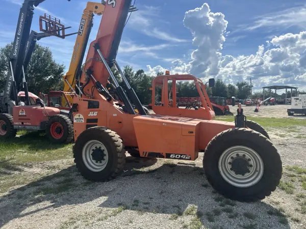 2017 SkyTrak 6042