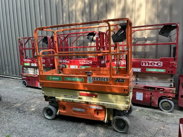 2017 JLG 1930ES