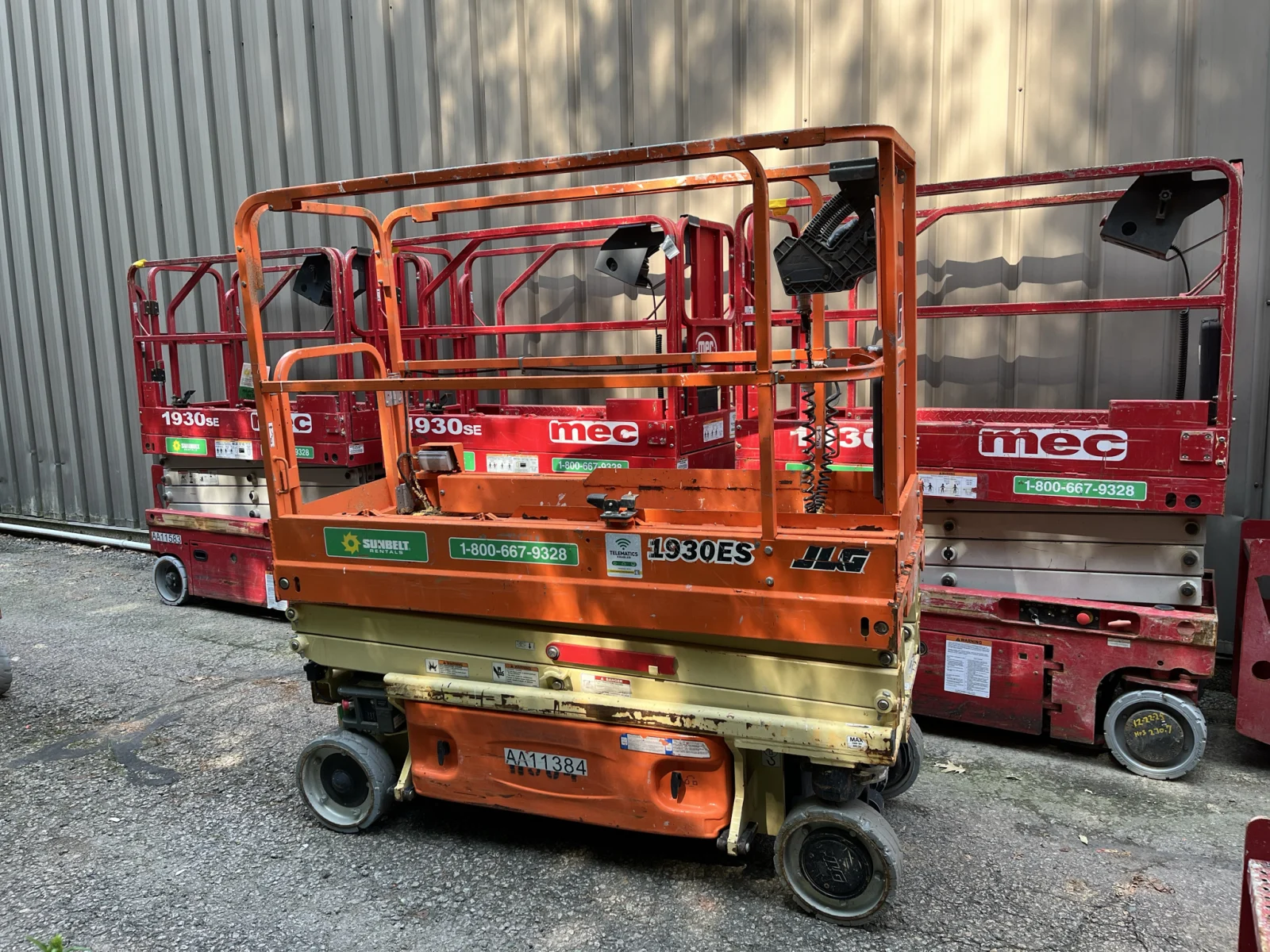 2017 JLG 1930ES