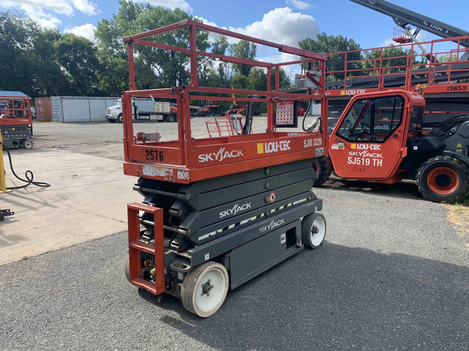 2017 Skyjack SJIII 3226