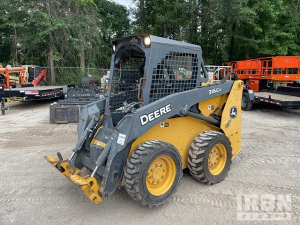2017 John Deere 316GR