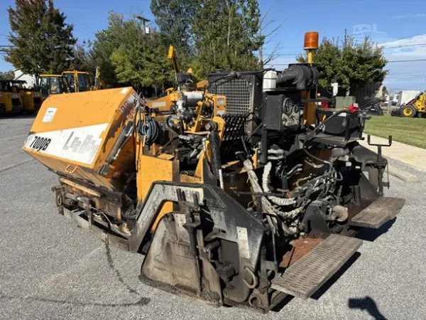 2012 Leeboy 7000B