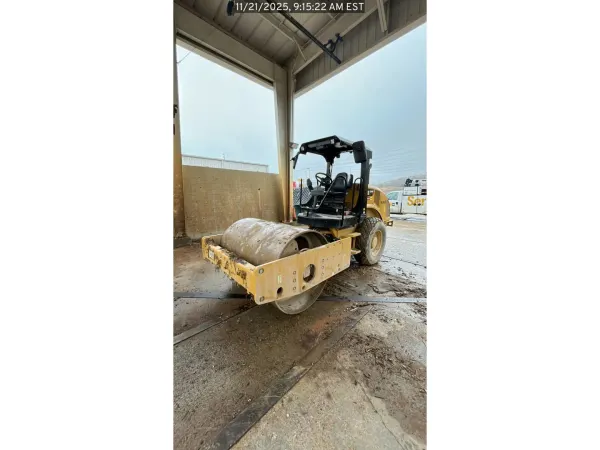 2022 Caterpillar CS44