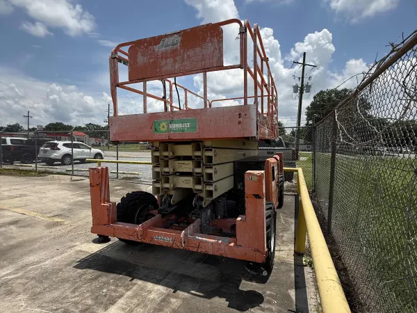 2019 JLG 430LRT
