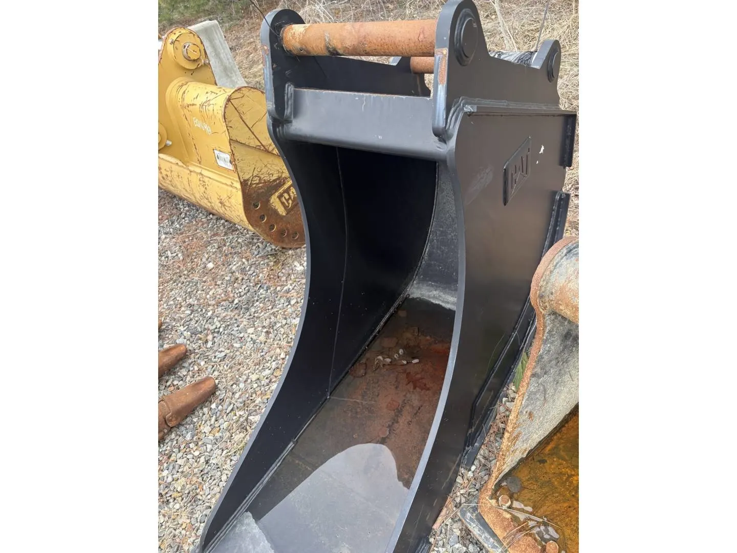 2023 Caterpillar 320-325 24INCH TRENCHING BUCKET