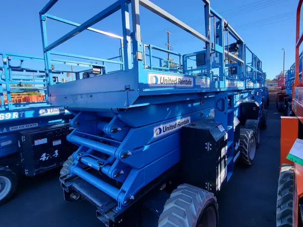2017 Genie GS-4390-RT-Rough-Terrain