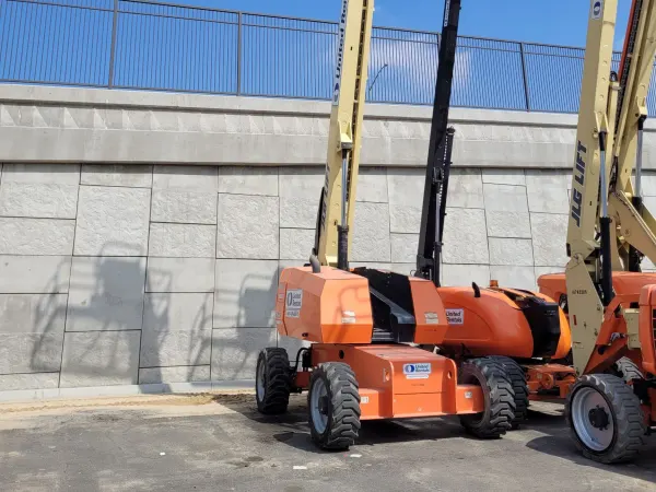 2017 JLG 600S