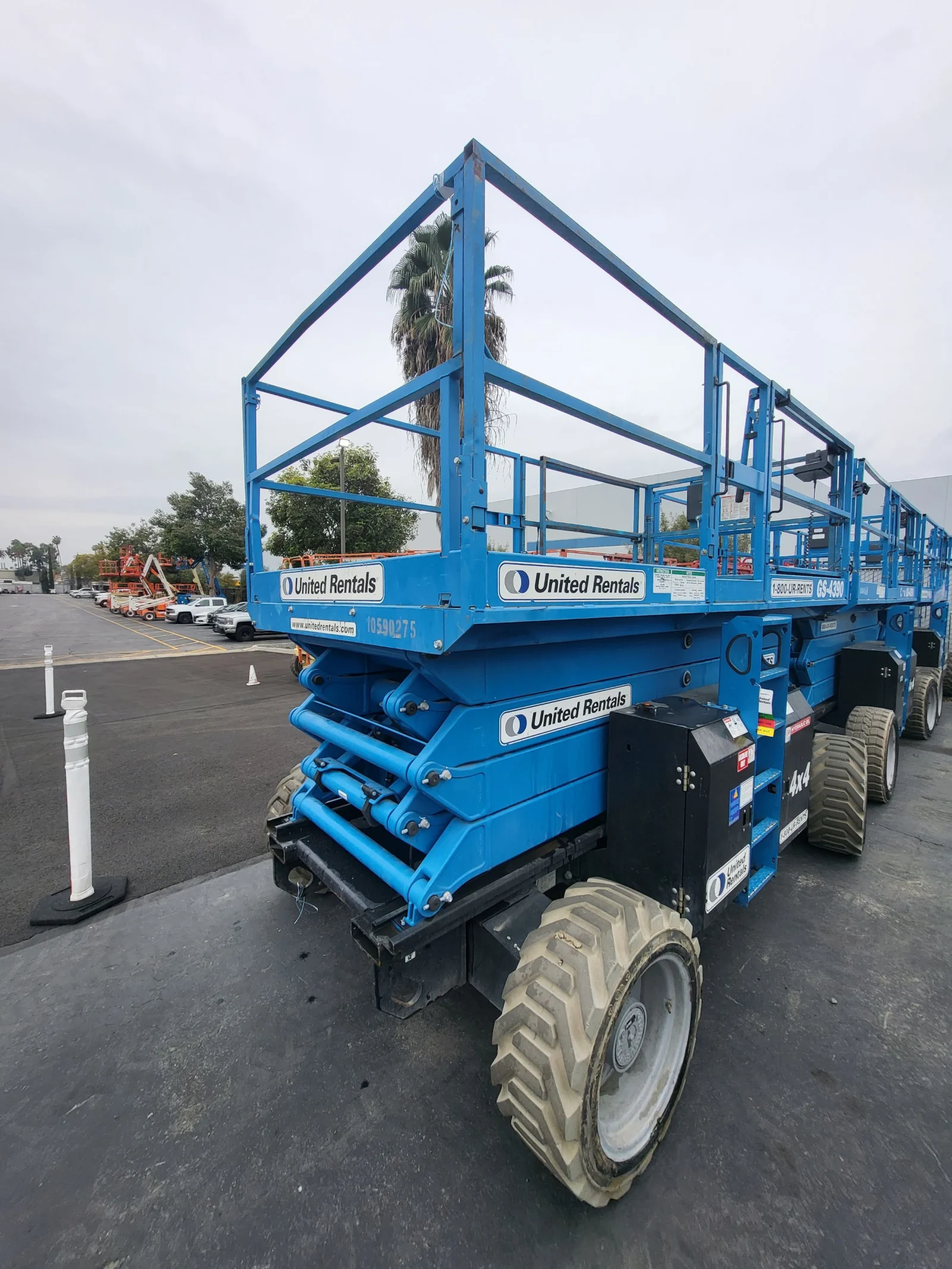 2017 Genie GS-4390 RT Rough Terrain