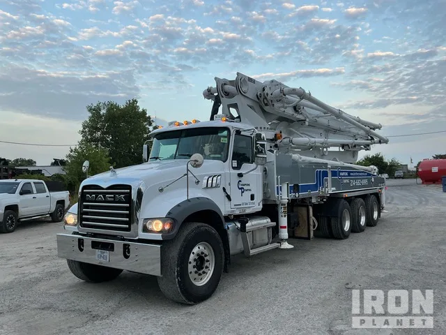 2023 Mack Granite