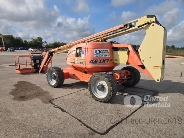 2017 JLG 600AJ Articulating