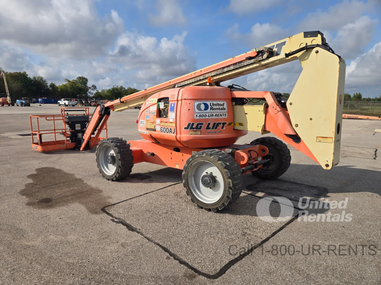 2017 JLG 600AJ Articulating
