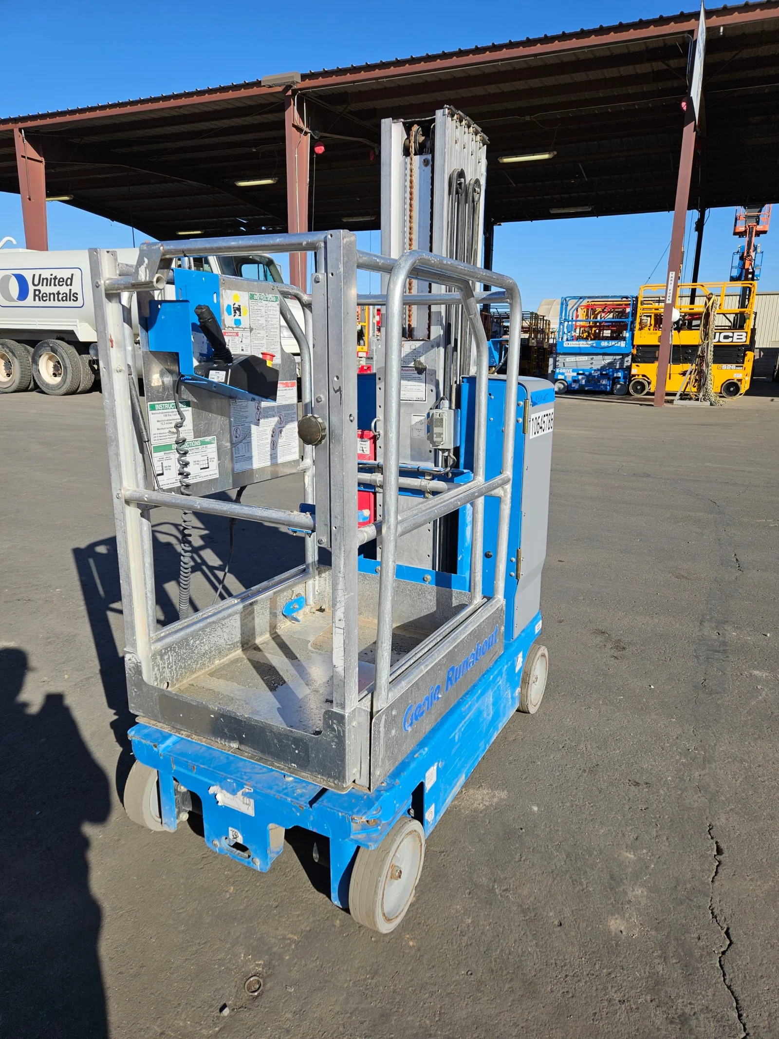 2017 Genie GR-20 Self-Propelled One-Person