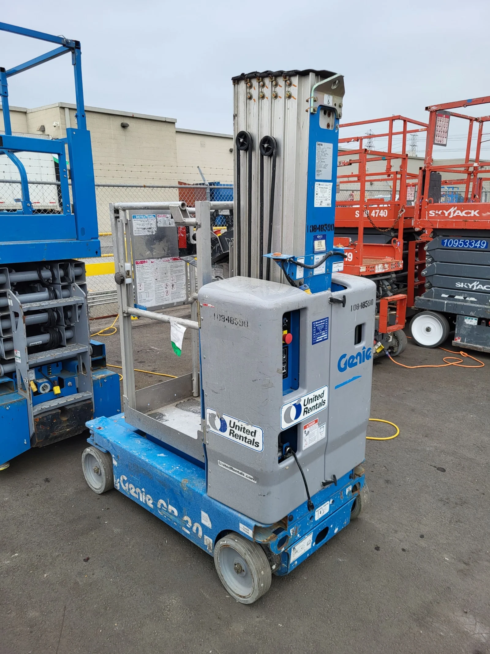 2018 Genie GR-20 Self-Propelled One-Person