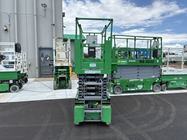 2016 Genie GS-3232