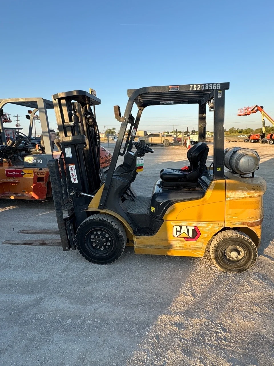 2022 Caterpillar GP25N