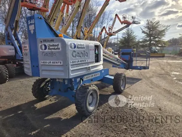 2017 Genie S-40