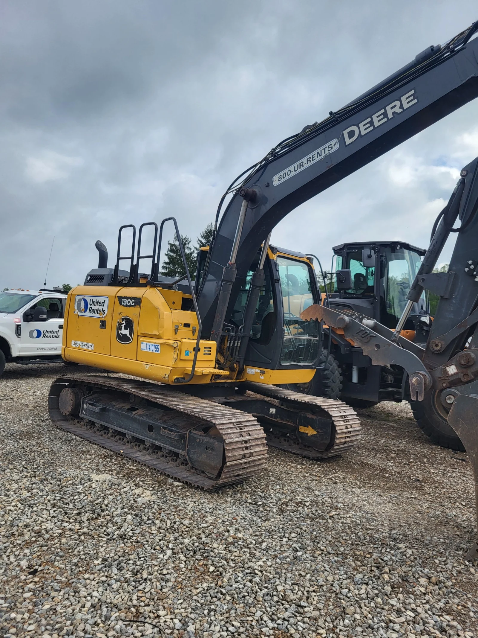 2022 John Deere 130G LC