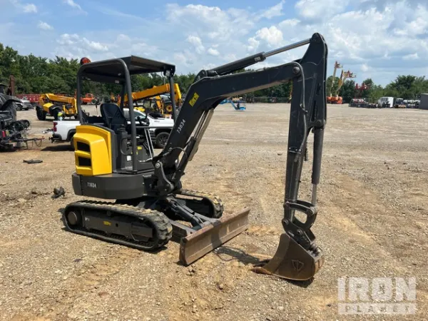 2022 Volvo EC27D