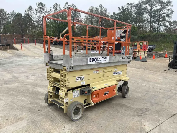 2014 JLG 3246ES