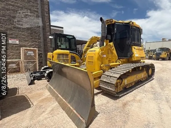 2024 Komatsu D51PXI-24