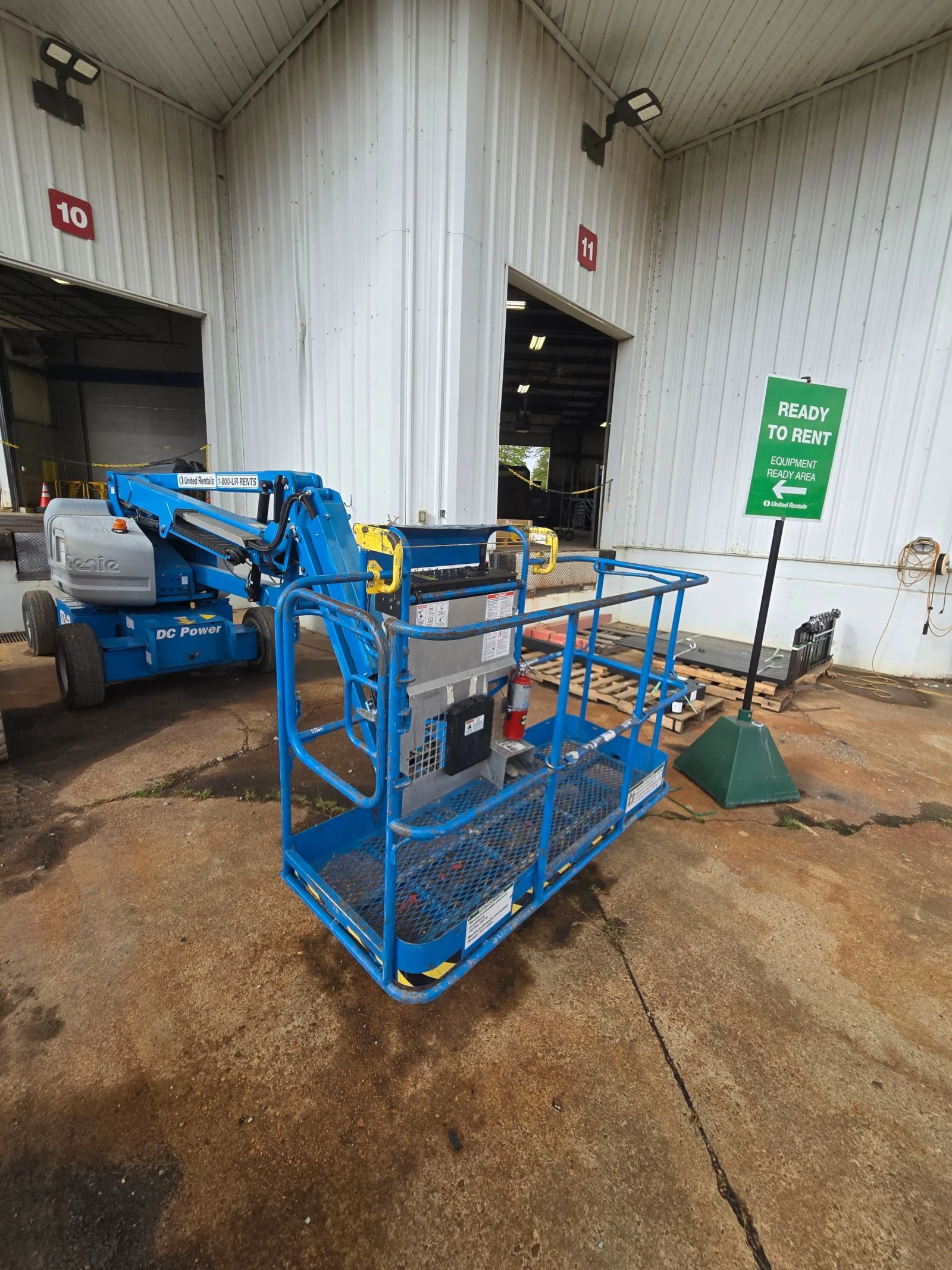 2017 Genie Z-45/25J DC Articulating