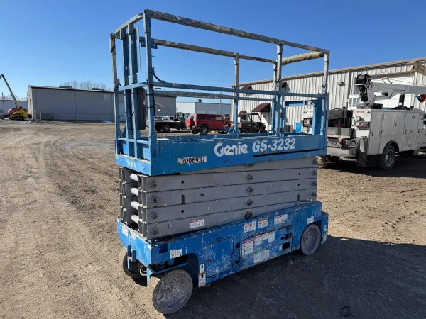 2013 Genie GS-3232
