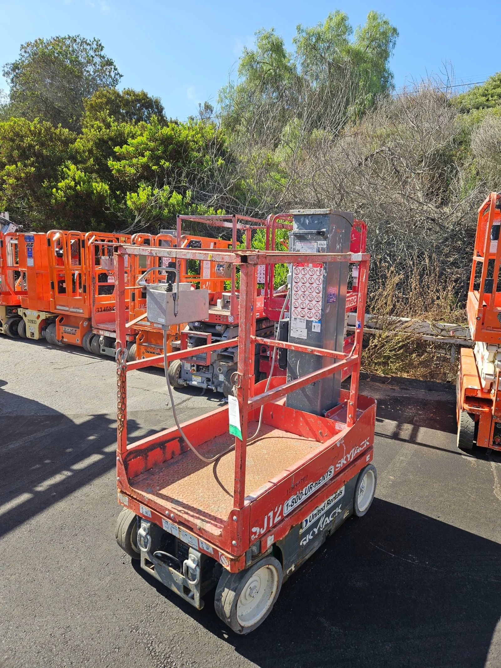 2018 Skyjack SJ12 Self-Propelled One-Person