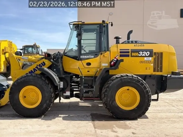 2026 Komatsu WA320-8