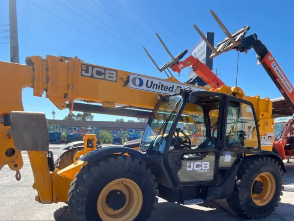 2019 JCB 512-56