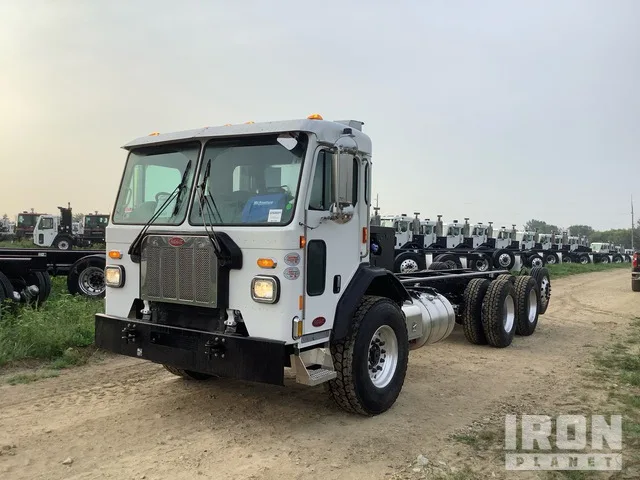 2026 Peterbilt 520