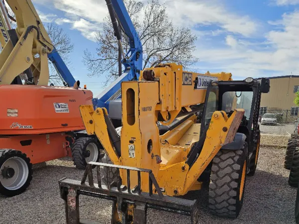 2019 JCB 510-56