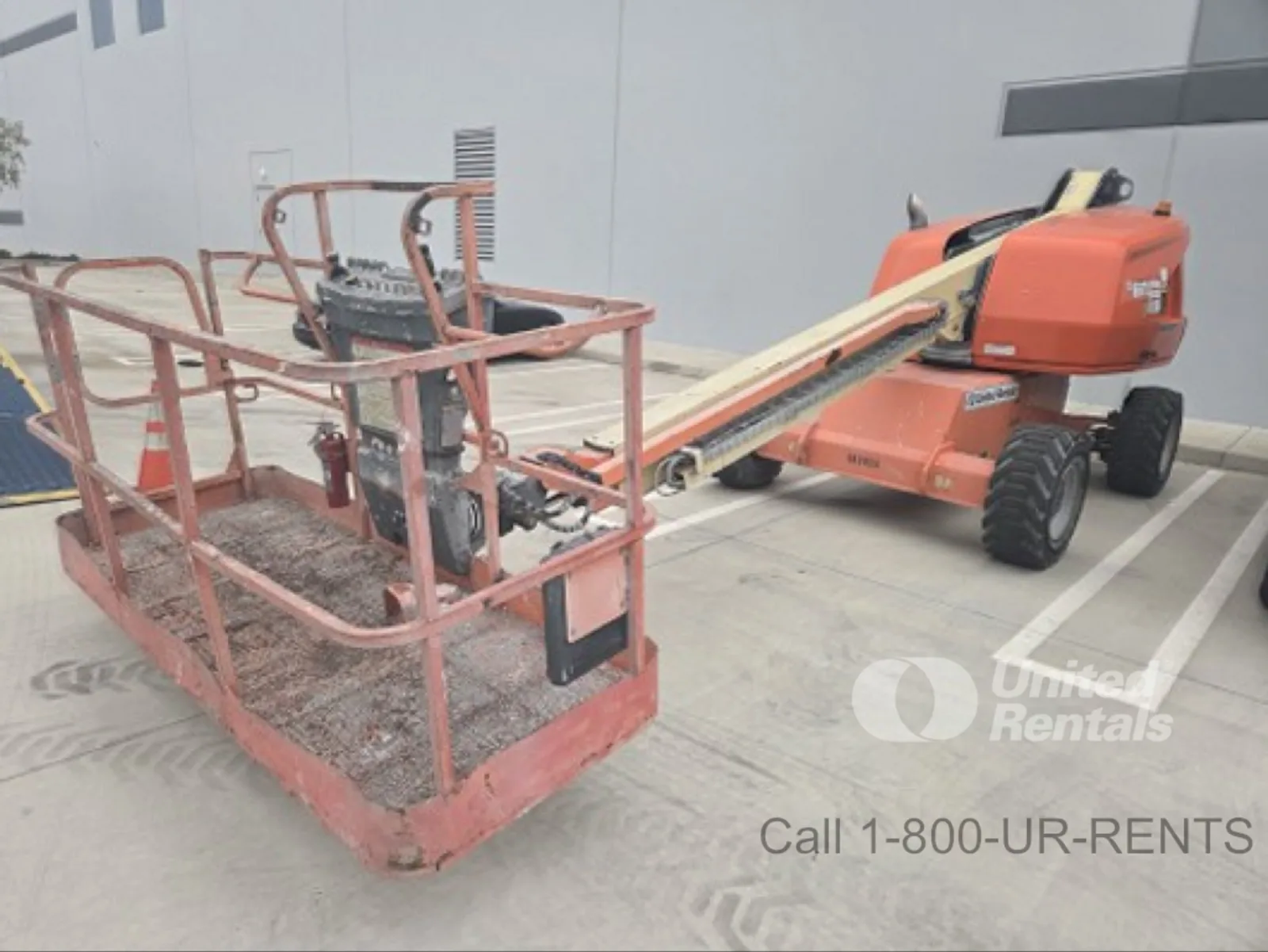 2017 JLG 400S