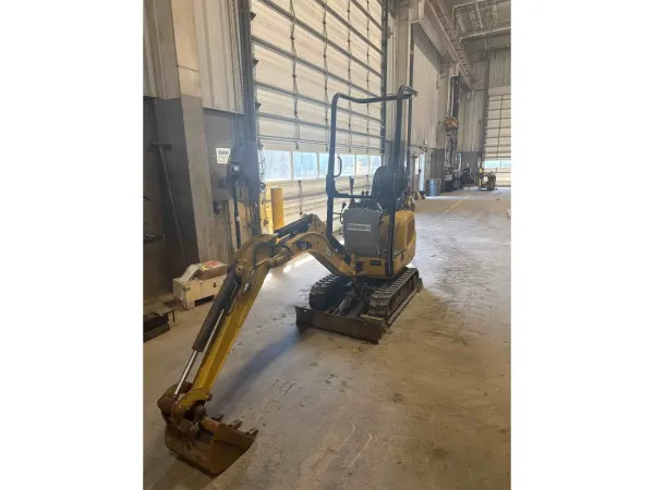 2019 Caterpillar 300.9D