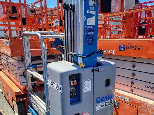 2017 Genie GR-20 Self-Propelled One-Person