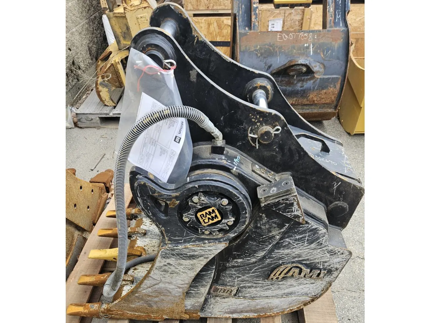 2024 AMI AttachmentsT BHL 24" HEAVY DUTY JAW BONE BUCKET