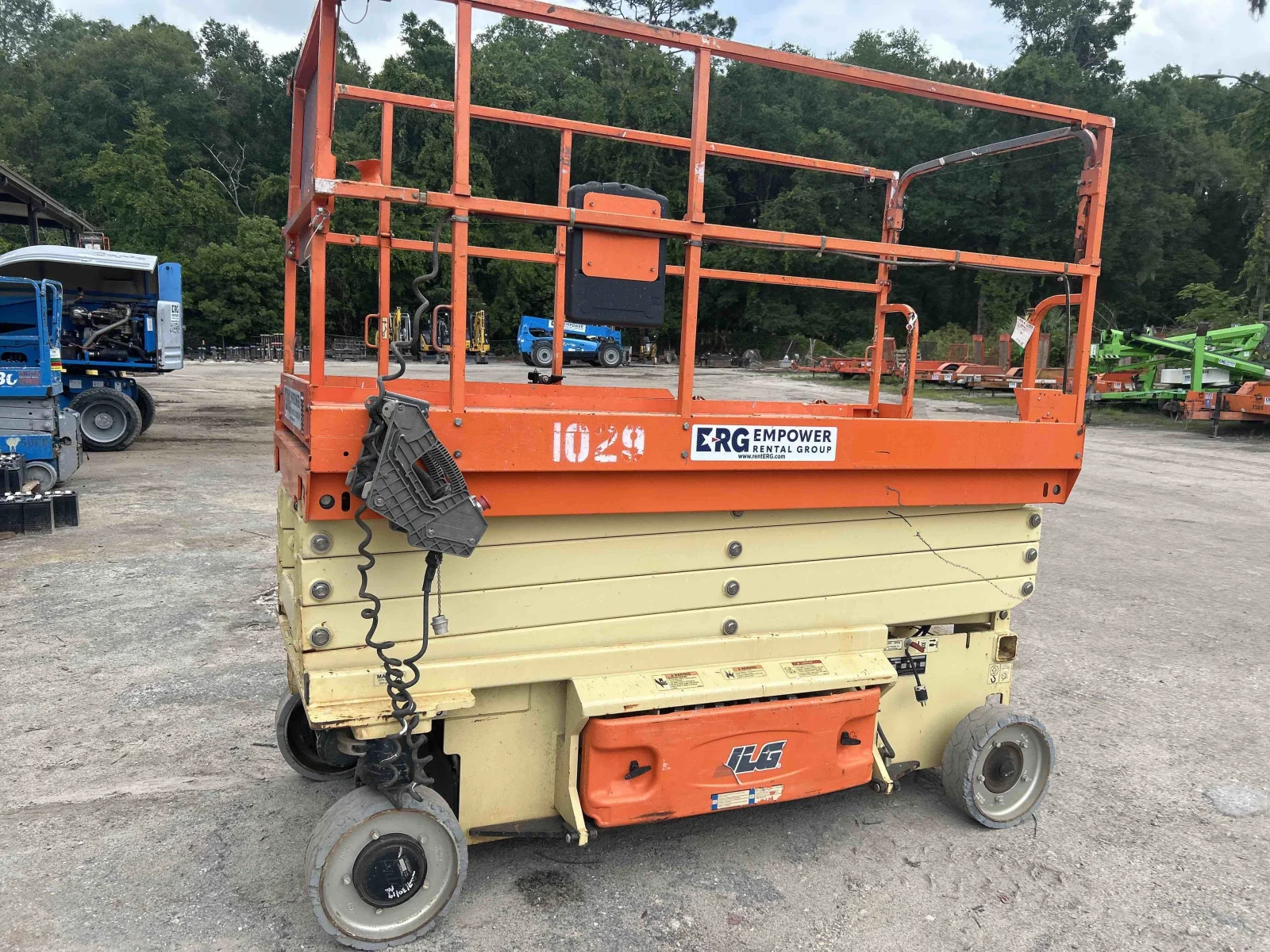 2015 JLG 3246ES