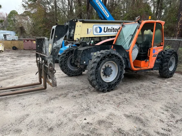 2016 JLG 642