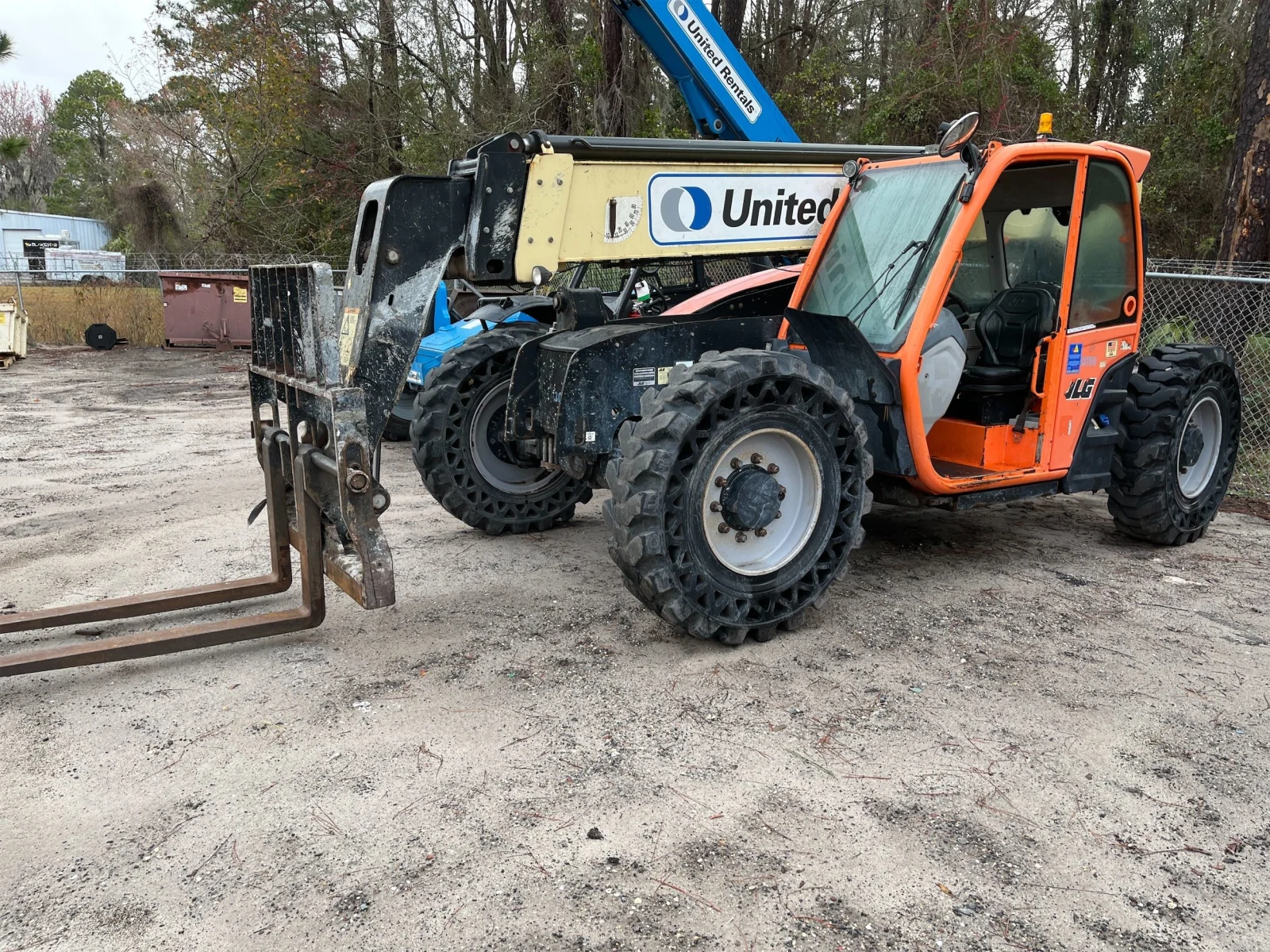 2016 JLG 642