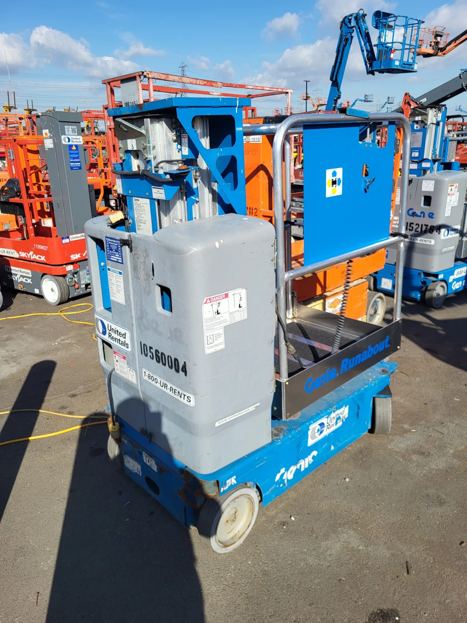 2017 Genie GR-12 Self-Propelled One-Person