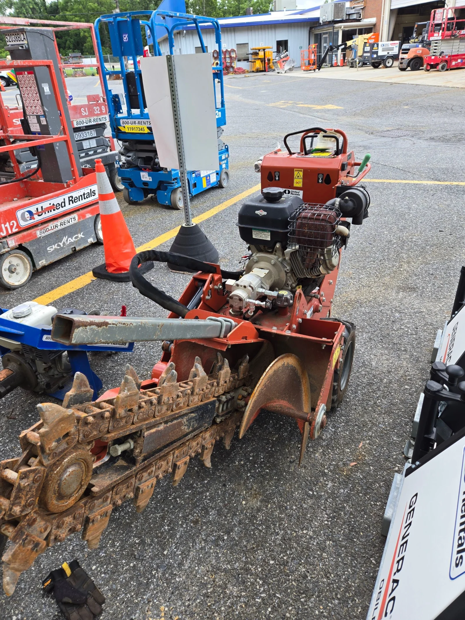 2019 Ditch Witch C14