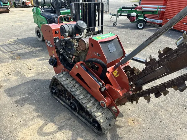2020 Ditch Witch C24X